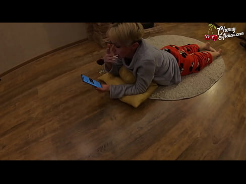 ❤️ Skør blondine suger kæmpe pik og hopper på den - analsex ❤️❌ Porno fb at da.28films.ru ❌