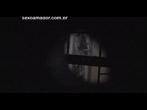 ❤️ Blondie bliver hemmeligt videooptaget af en voyeur fra nabolaget gemt bag hule mursten ❤️❌ Porno fb at da.28films.ru ❌